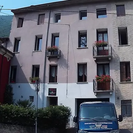 Benemax Multisport Italia Nocleg ze śniadaniem *